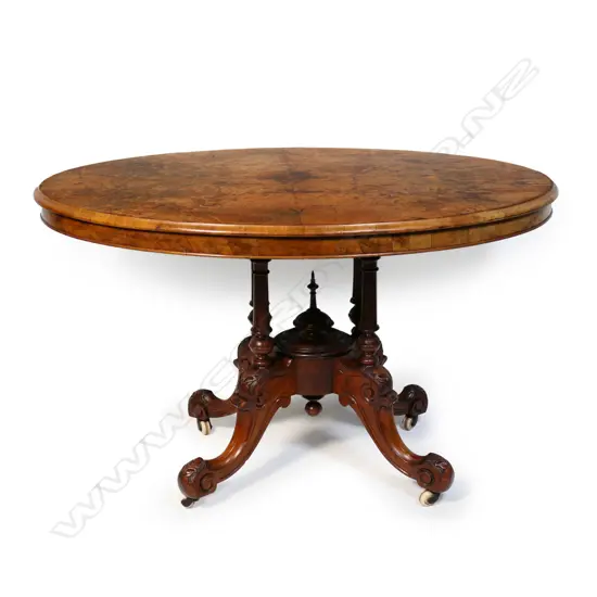 WALNUT LOO TABLE (TOP REQUIRES ATTENTION NO PINS) 1170x890x710mm on castors