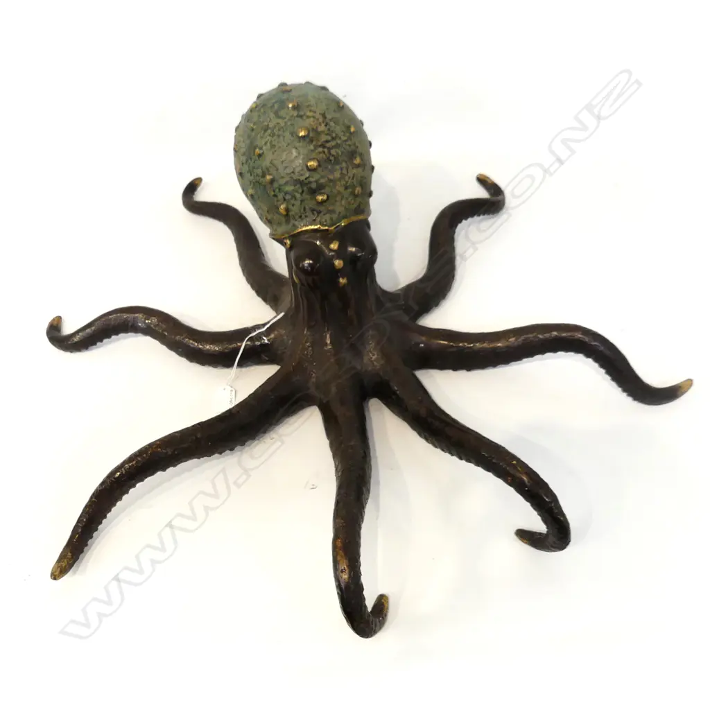 BRONZE OCTOPUS DIA 730MM Image 1++
