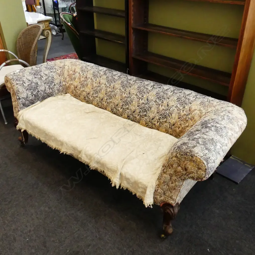 EARLY 20thC SOFA w. CARVED LEGS L.1950mm Image 1++