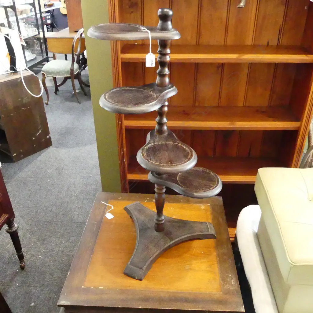 OLD 4 TIER WHATNOT STAND H. 820MM Image 1++