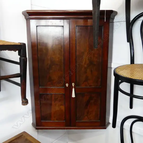 GEO.III FLAME MAHOGANY HANGING CORNER CABINET