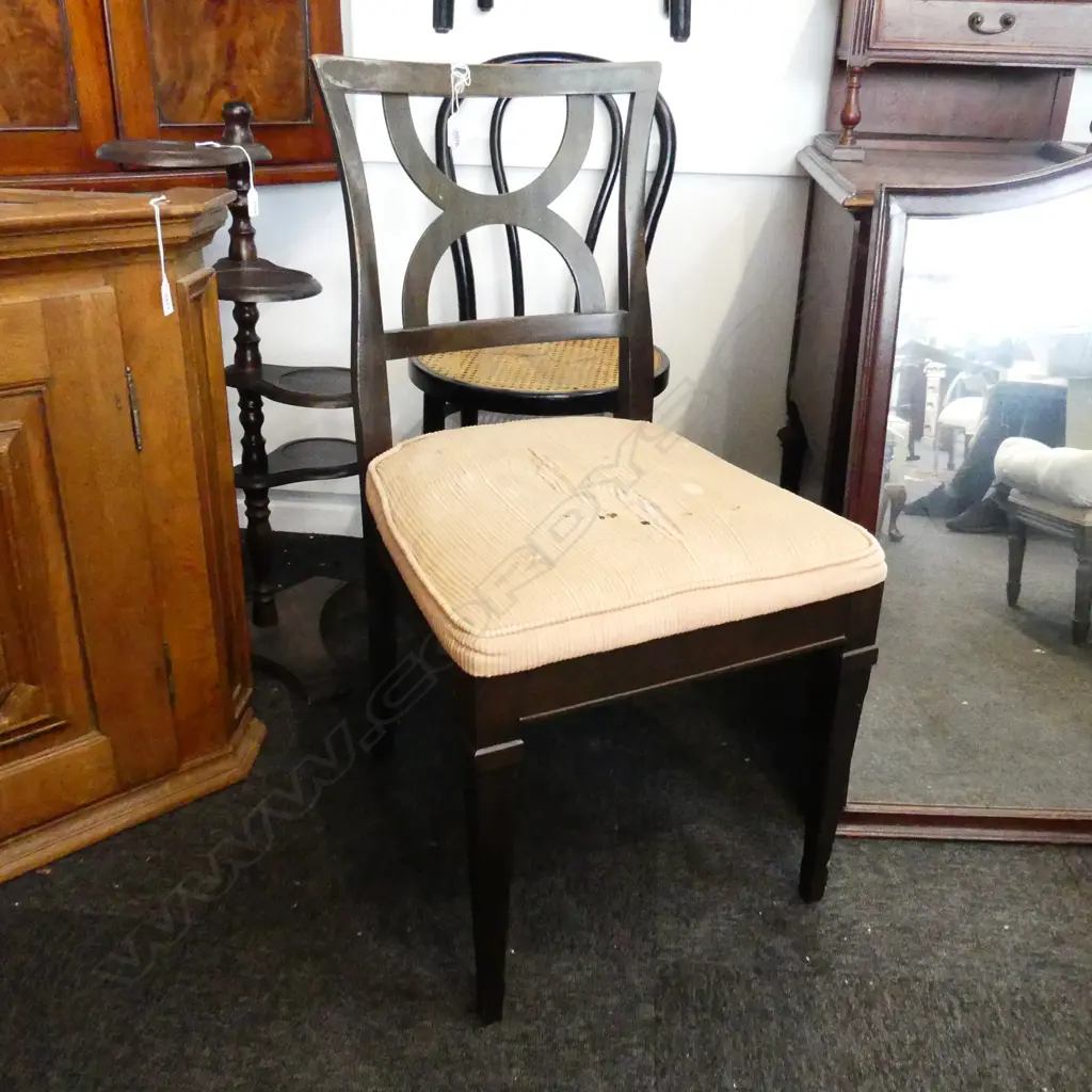 3 DINING CHAIRS fabric worn  Image 1++