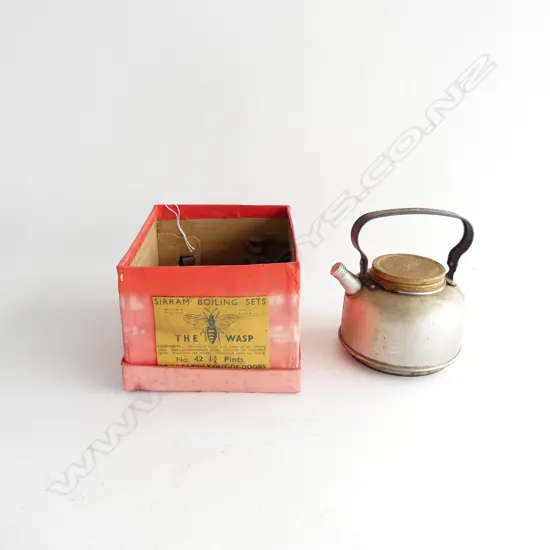 'THE WASP' SIRRAM OUTDOORS BOILING SET IN BOX