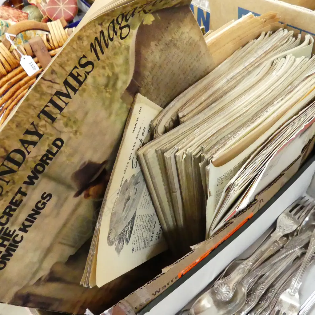 ASST OLD NEWSPAPERS & MAGAZINES, CIGARETTE CARD ALBUM ETC.. Image 1++