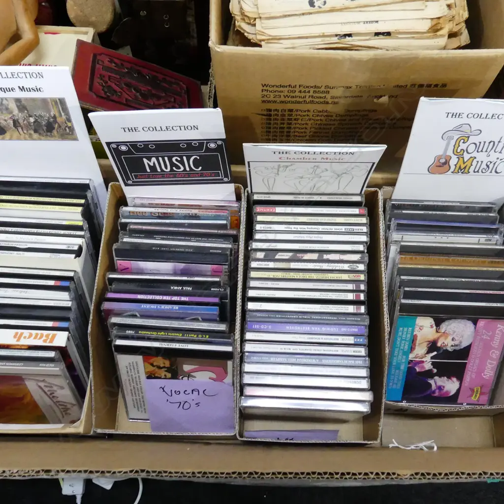 BOX OF 70+ CD's: BAROQUE + CHAMBER MUSIC + COUNTRY + CHRISTMAS ETC  Image 1++