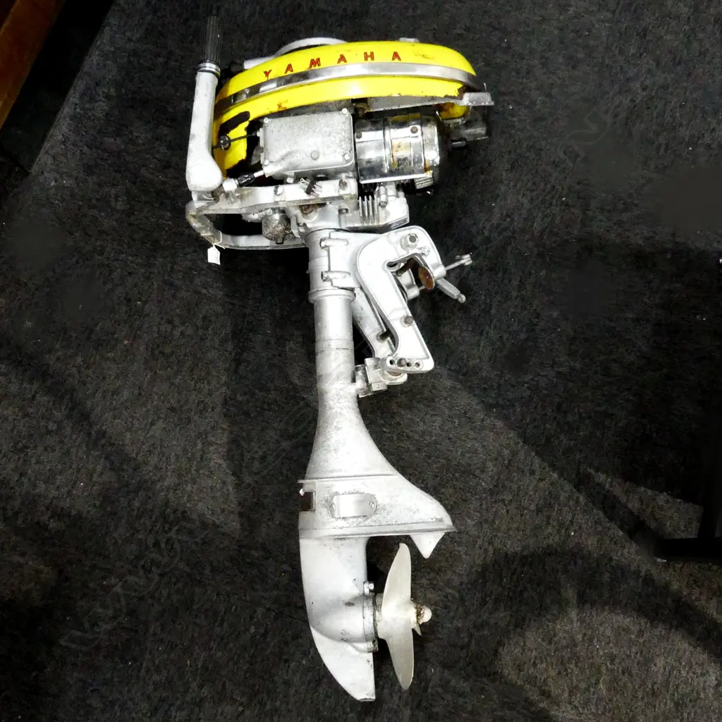 VINTAGE YAMAHA OUTBOARD FOR RESTORATION Image 1++