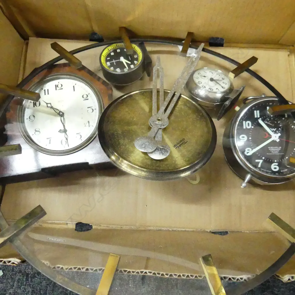 5 VINTAGE CLOCKS LARGEST 470mm dia Image 1++
