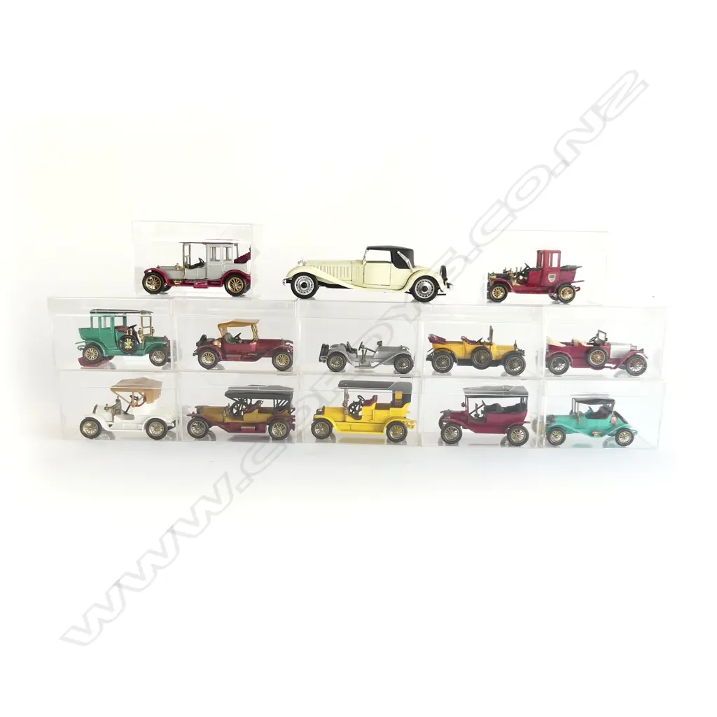 13 VINTAGE STYLE MODEL CARS; MATCHBOX YESTERYEAR ETC Image 1++