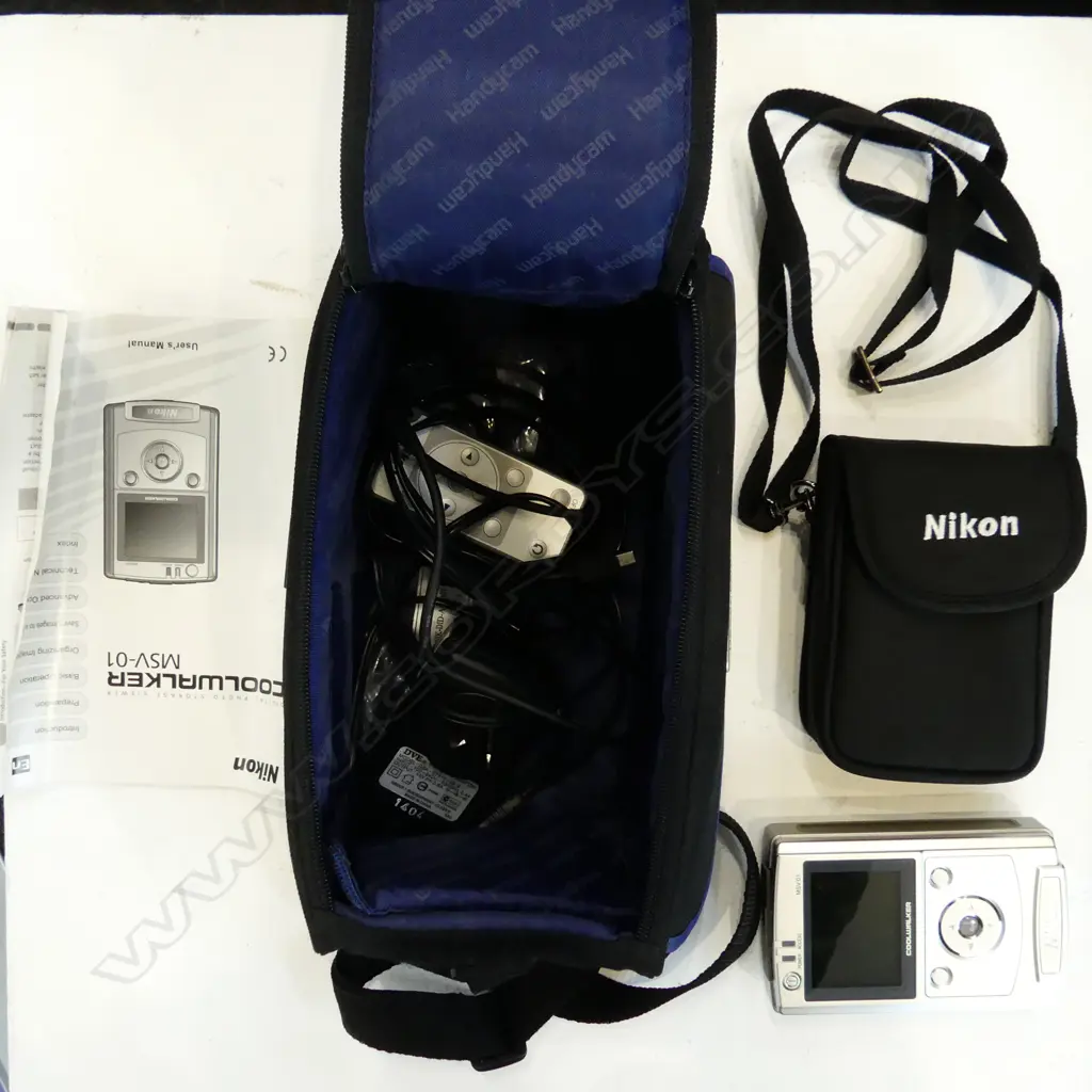 NIKON COOLWALKER MSV-01 IN CARRY POUCH INSTUCTION MANUAL PLUG/LEADS IN ZIP BAG Image 1++