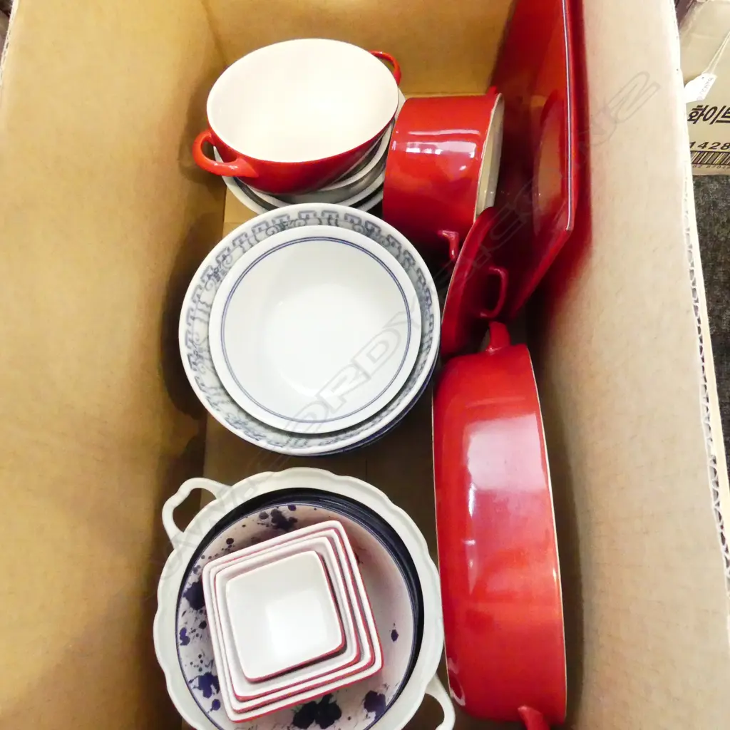 LOT ASST BOWLS AND RED GLAZED COOKWARE Image 1++