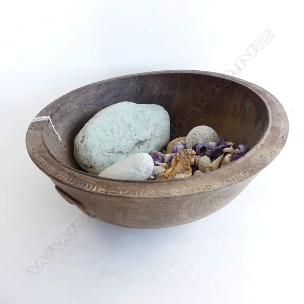 OLD PACIFIC ISLAND KAVA BOWL + SHELLS + POUNAMU ? BOULDER Image 1++