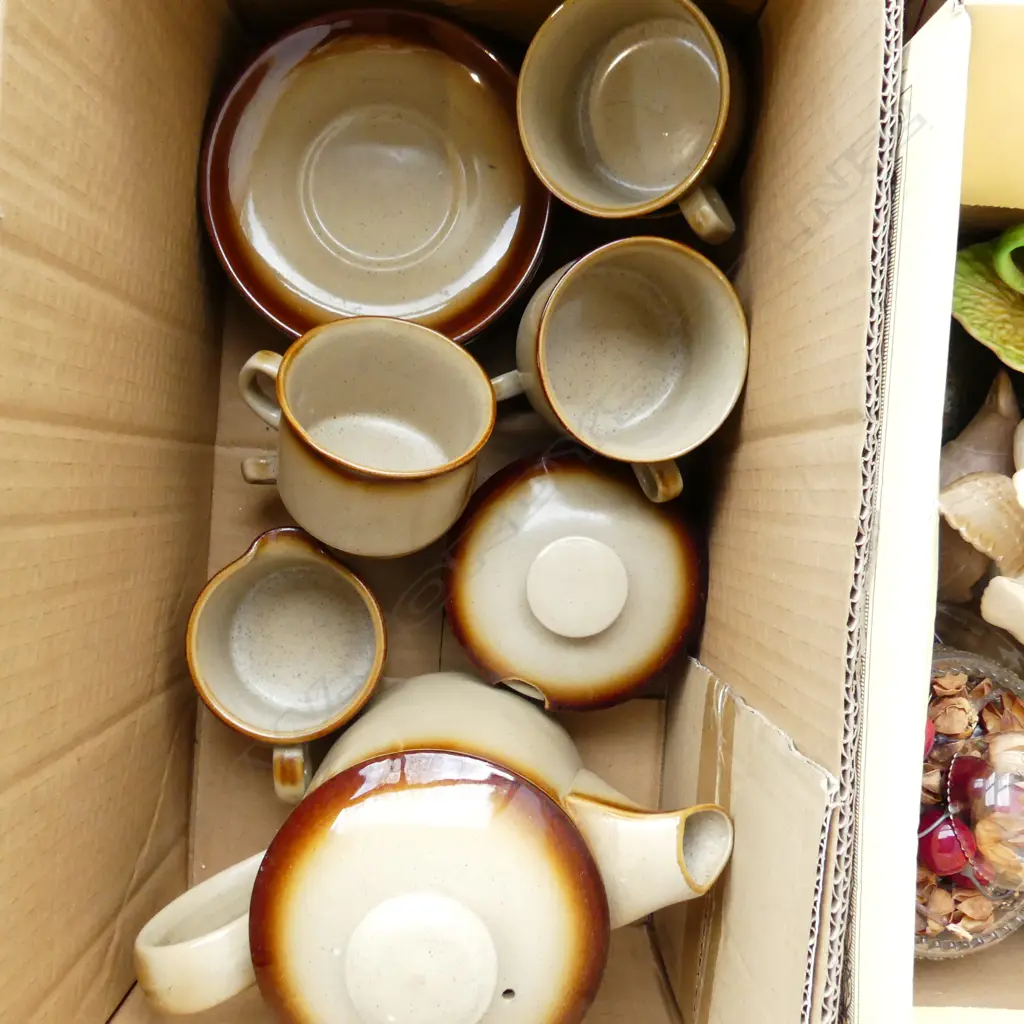 BOX T G GREEN CORNISH STONEWARE TEA SET INCLUDING LG TEAPOT Image 1++