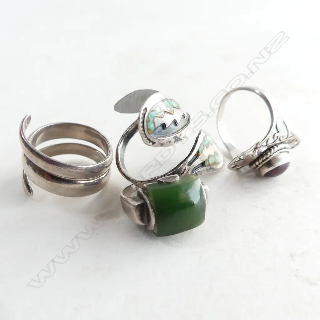 4 VINTAGE SILVER RINGS: snake + pounamu set + turquoise chip etc Image 1++