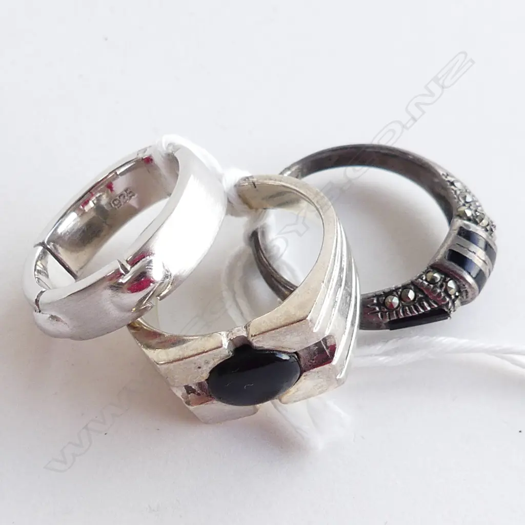 3 ASST 925 SILVER RINGS 18GMS Image 1++