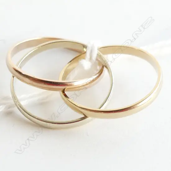 9CT GOLD TRI COLOUR RUSSIAN WEDDING RING 3.8GMS