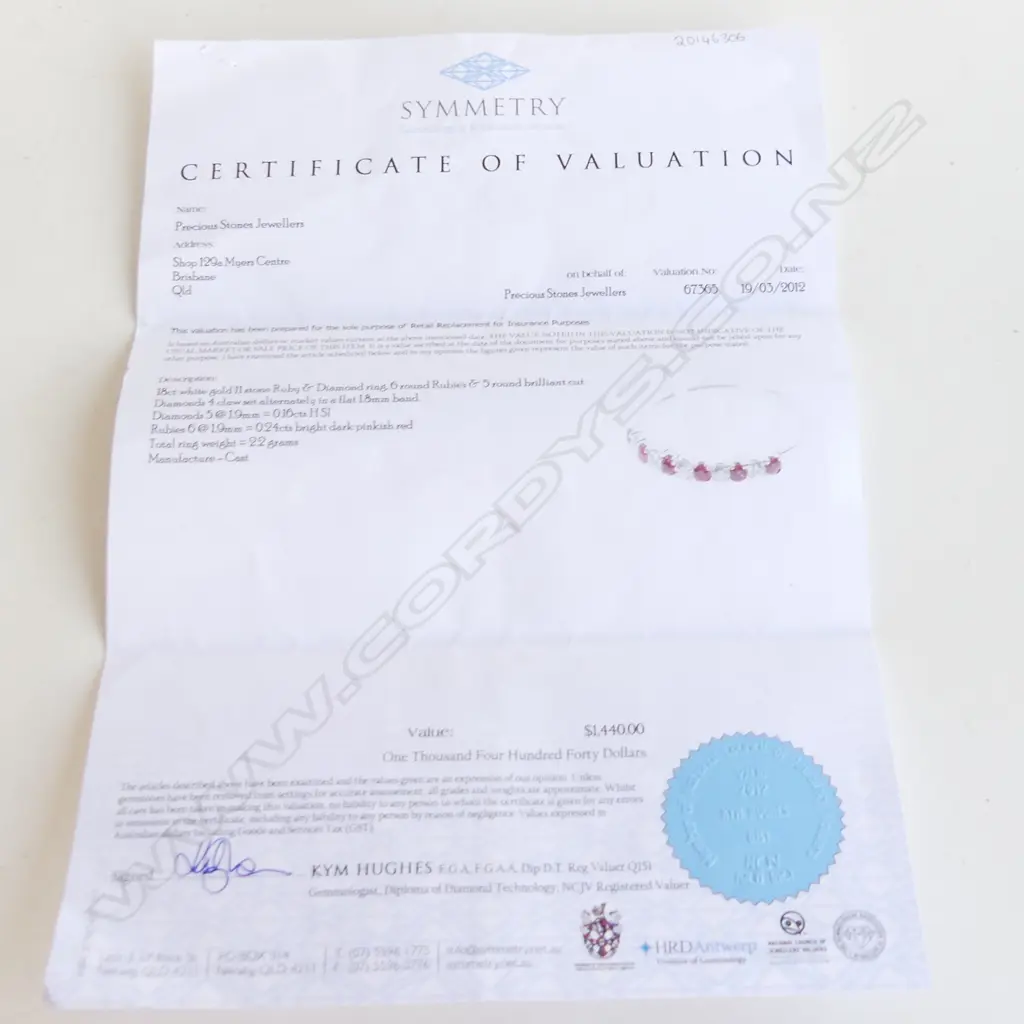 18CT WHITE GOLD DIAMOND & RUBY FLAT BAND RING 2.2GMS  WITH VALUATION  Image 1++