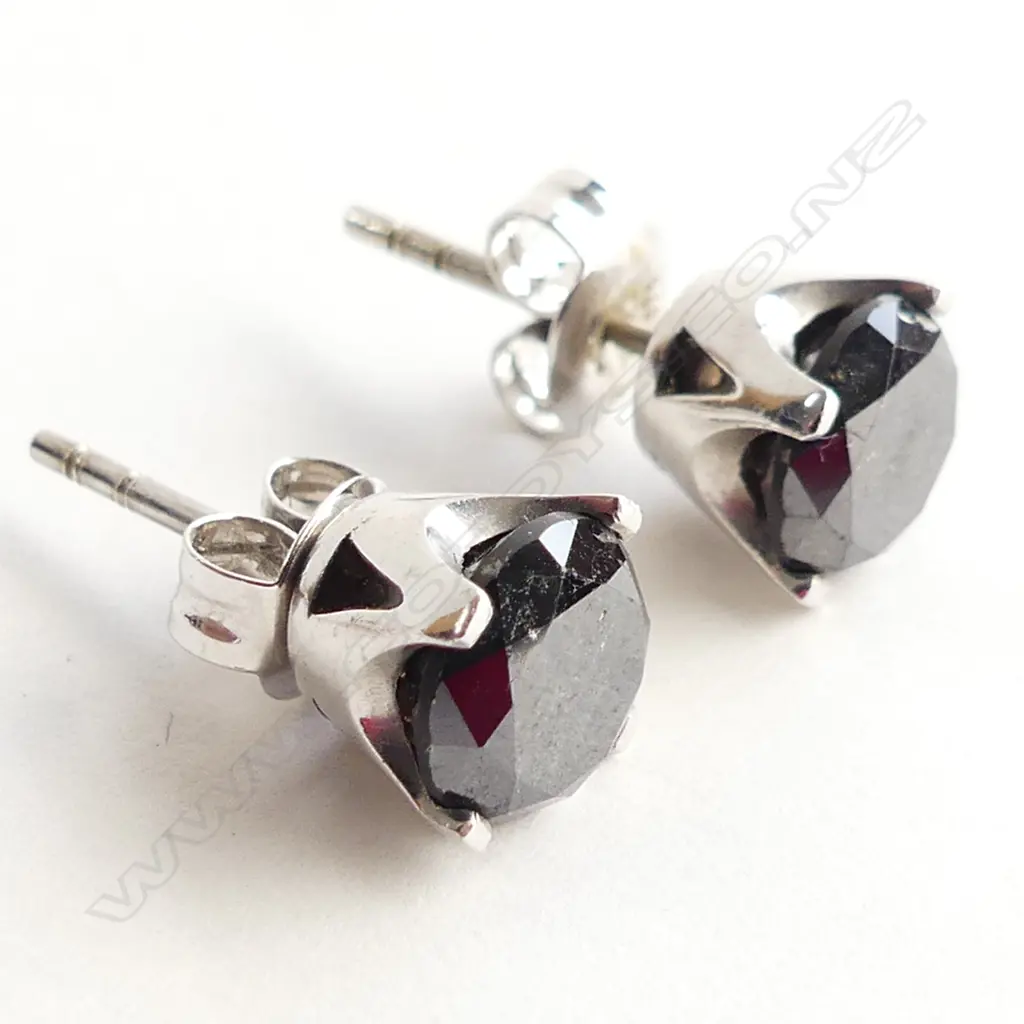 PR 9CT WHITE GOLD & BLACK DIAMOND EAR STUDS, , 2.6GMS Image 1++