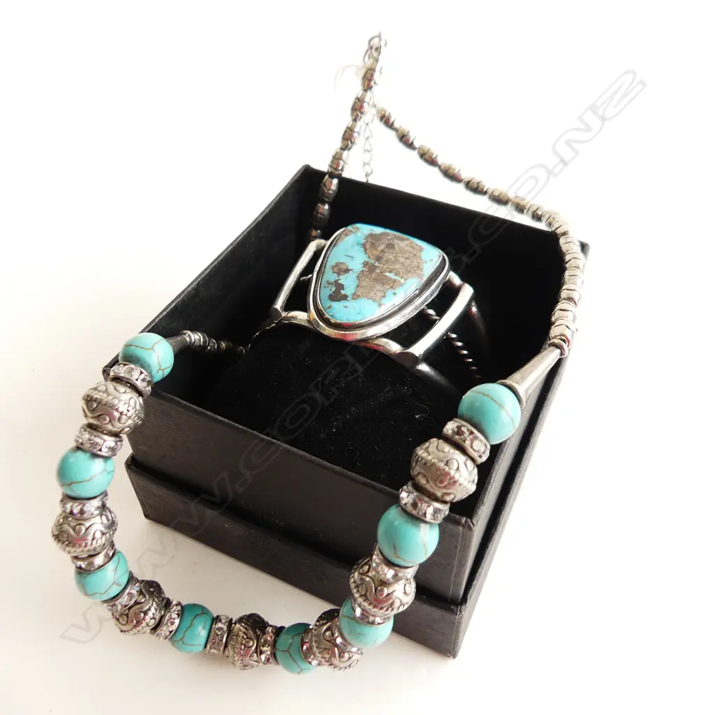 SILVER & TURQUOISE CUFF BRACELET & SILVER TONE & TURQUOISE BEAD NECKLACE  Image 1++