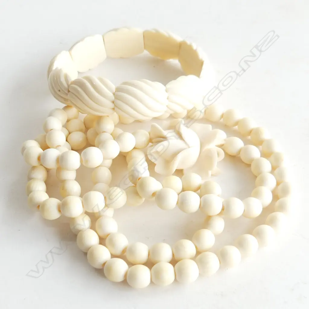 VINTAGE IVORY BEAD NECKLACE, BRACELET & PENDANT  Image 1++