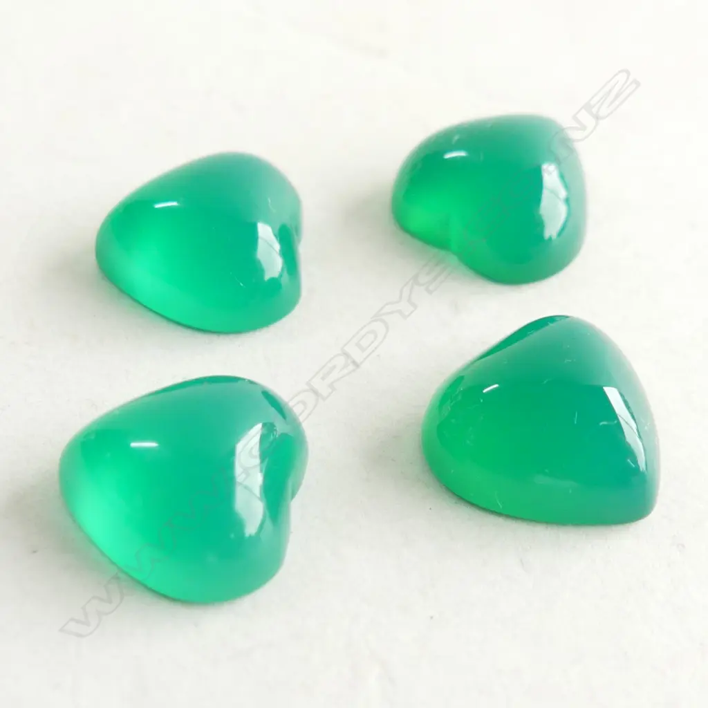 FOUR HEART SHAPED GREEN AGATE Image 1++