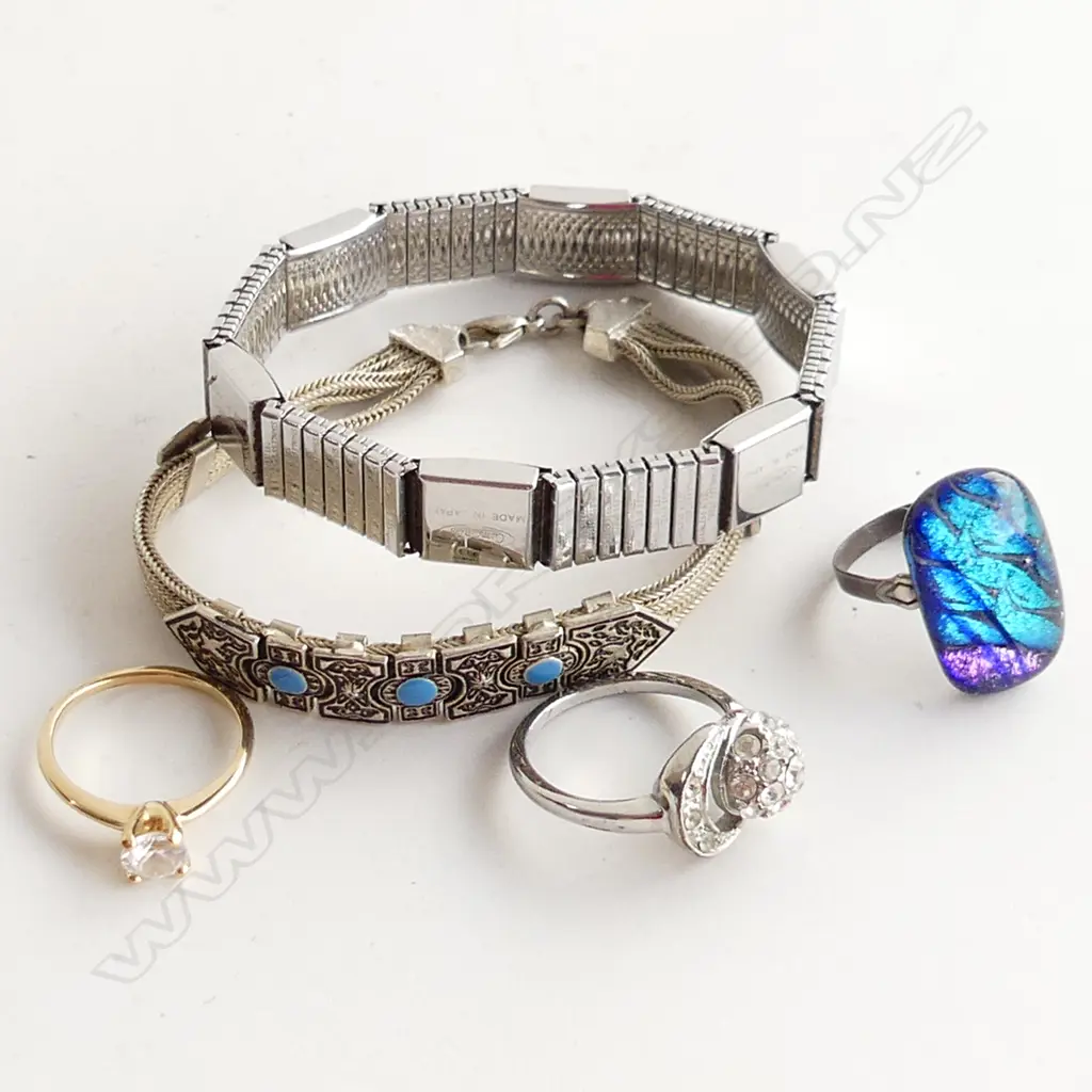 ASST JEWELLERY INCL 3 DRESS RINGS (1 CZ) + 2 BRACELETS  Image 1++
