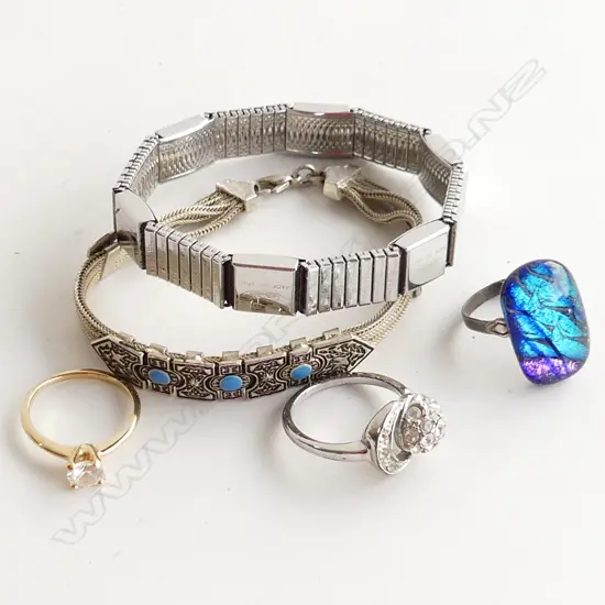 ASST JEWELLERY INCL 3 DRESS RINGS (1 CZ) + 2 BRACELETS 