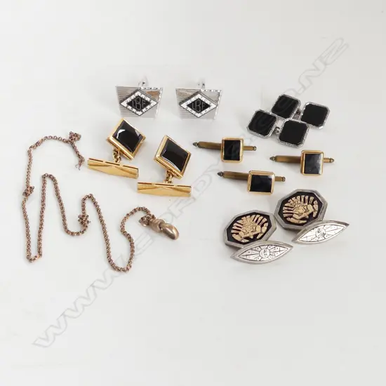 14CT & ONYX CUFFLINKS 16 GM TOTAL + ASST CUFFLINKS INCL STG