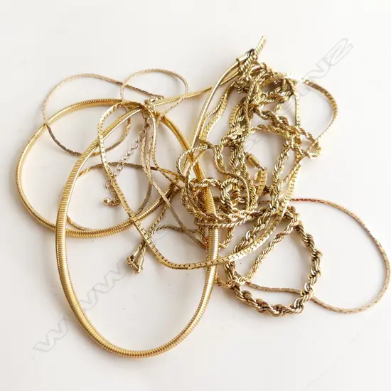 6 ASST GOLD TONE CHAINS, INCL EMMA PAGE