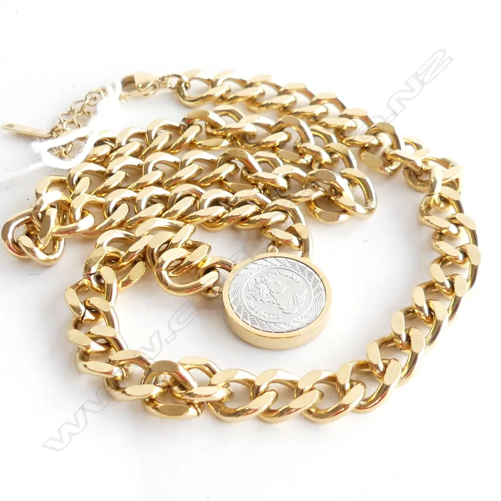 HEAVY GOLD GILT CHAIN WITH COIN PENDANT Image 1++