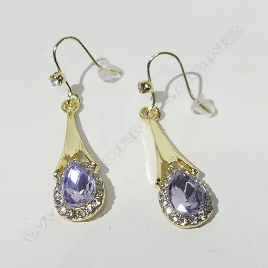 PINK ZIRCON DROP EARRING WITH SILVER GILT FINISH 