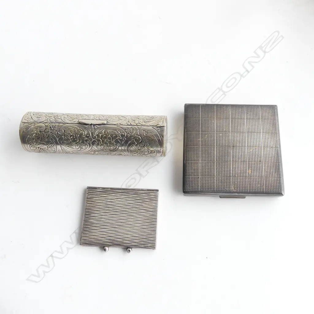 3 SILVER PCES; 925 COMPACT, PHOTO FRAME CASE, 800 SILVER CYLINDER CASE L.100mm 238 GRAMS WEIGHTED Image 1++