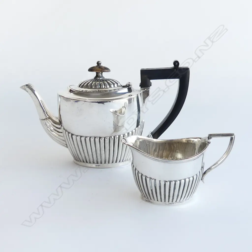 STERLING SILVER TEAPOT & JUG Sheffield 1921. 450gms. Image 1++