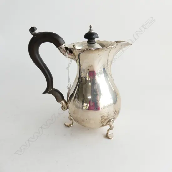 STG SILVER HOT WATER JUG CHESTER 1919 311 GRAMS 