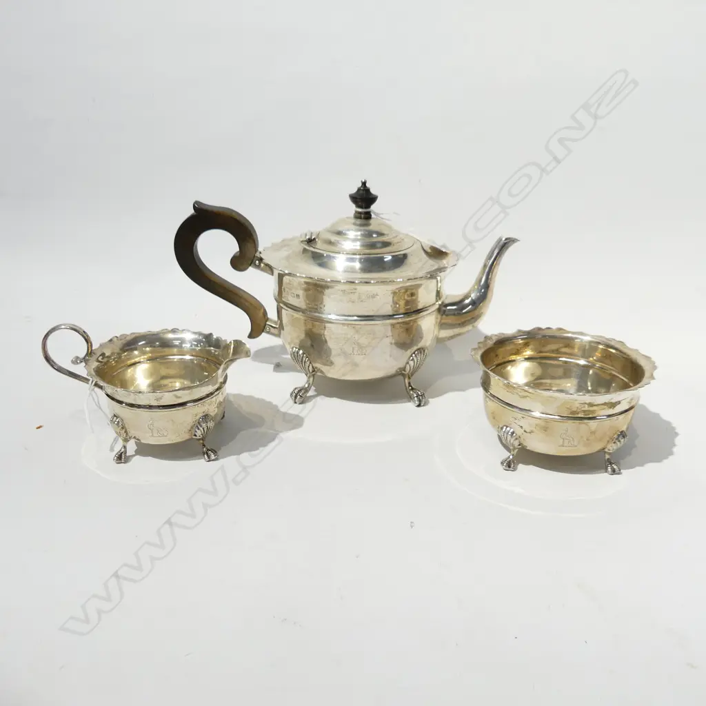 3 PCE STG SILVER TEA SET; TEAPOT, MILK & SUGAR B'HAM 1910 607 GRAMS Image 1++
