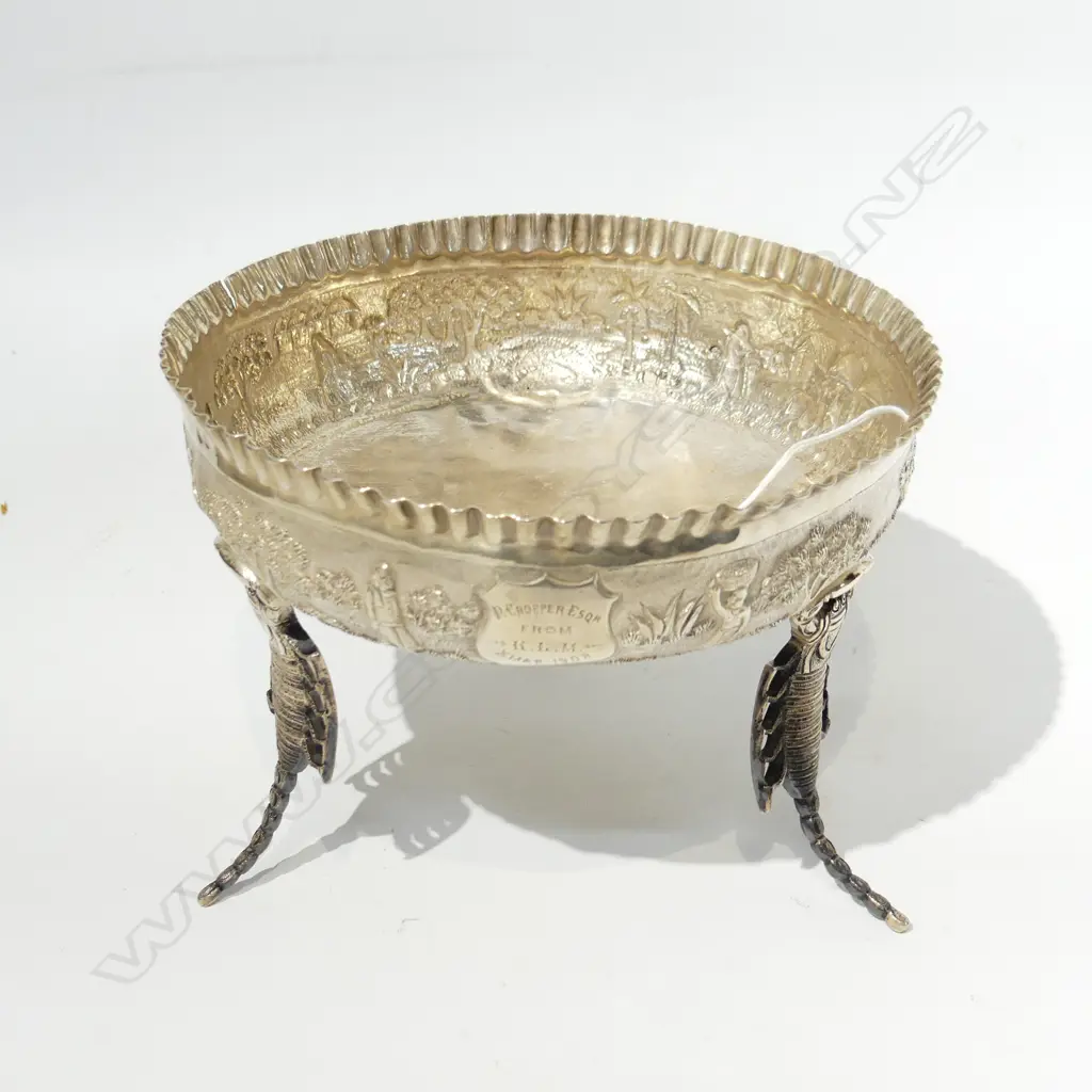 VINTAGE THAI SILVER BOWL WITH 3 SCORPION LEGS, ENGRAVED 1908 DIA. 150MM Image 1++
