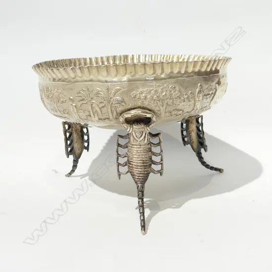 VINTAGE THAI SILVER BOWL WITH 3 SCORPION LEGS, ENGRAVED 1908 DIA. 150MM