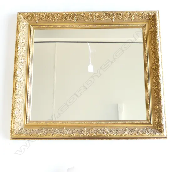 GILT FRAMED MIRROR 665x755mm