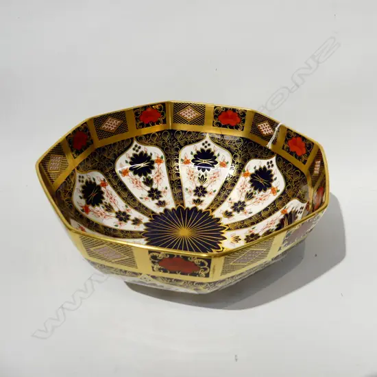 LG ROYAL CROWN DERBY IMARI BOWL, DIA 240MM (REPAIRED)