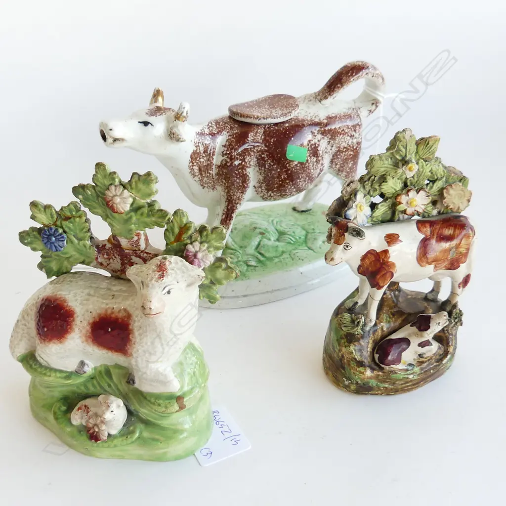 STAFFORDSHIRE COW CREAMER + 2 FLATBACKS H 110 MM FAULTS Image 1++