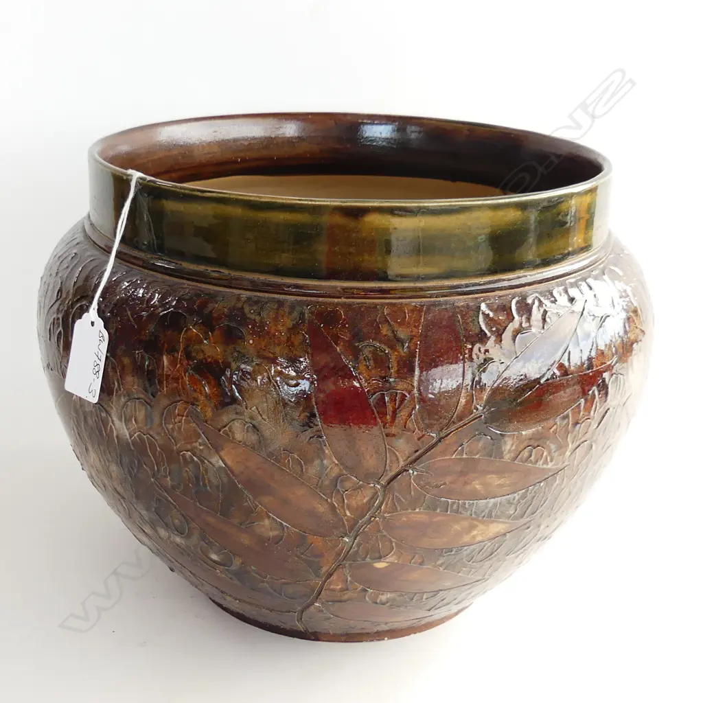 LGE ROYAL DOULTON STONEWARE JARDIMIERE LEAF PATTERN H.235mm Image 1++