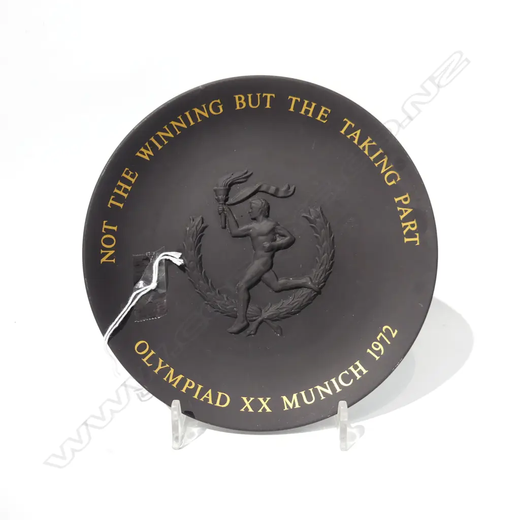 WEDGWOOD BLACK JASPERWARE MUNICH OLYMPICS 1972 PLAQUE, DIA. 160MM Image 1++