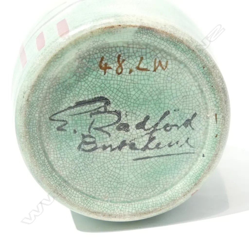 RADFORD BURSLEM VASE, POHUTUKAWA DECORATION H. 140MM Image 1++