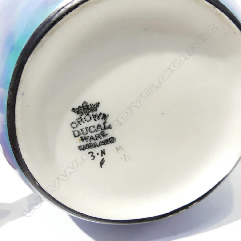 CROWN DUCAL BLUE LUSTRE VASE WITH FRUITS H. 160MM Image 1++