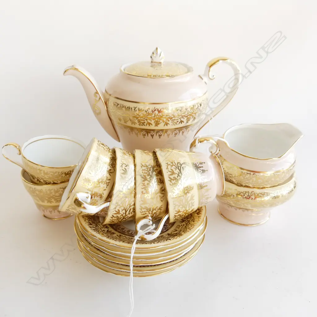 AYNSLEY DEMITASSE COFFEE SET; COFFEE POT, JUG & BOWL, 6 C&S'S (1 CUP A/F) Image 1++