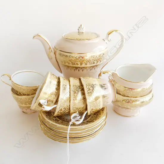 AYNSLEY DEMITASSE COFFEE SET; COFFEE POT, JUG & BOWL, 6 C&S'S (1 CUP A/F)