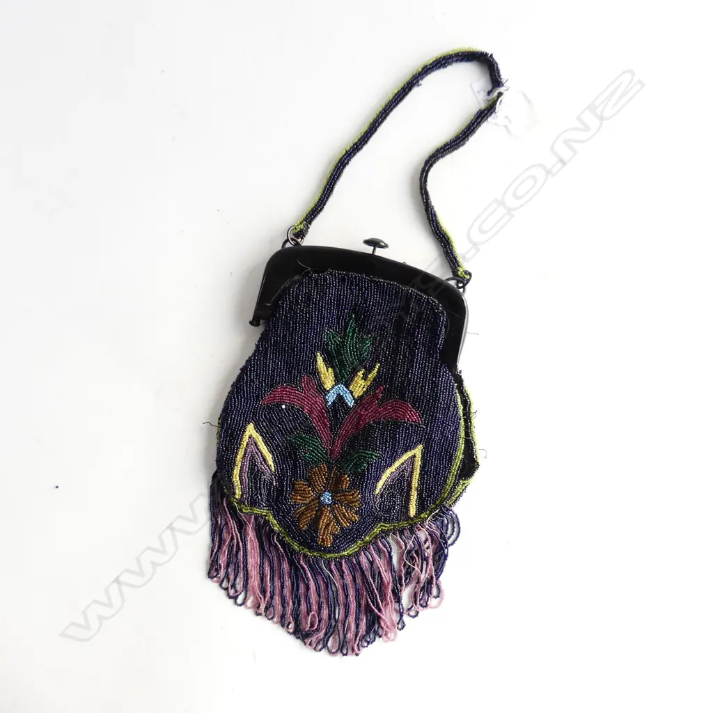 ART DECO BEADED HANDBAG GEOMETRIC FLORALS black bakelite frame Image 1++