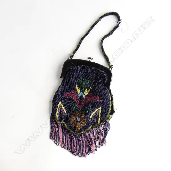 ART DECO BEADED HANDBAG GEOMETRIC FLORALS black bakelite frame