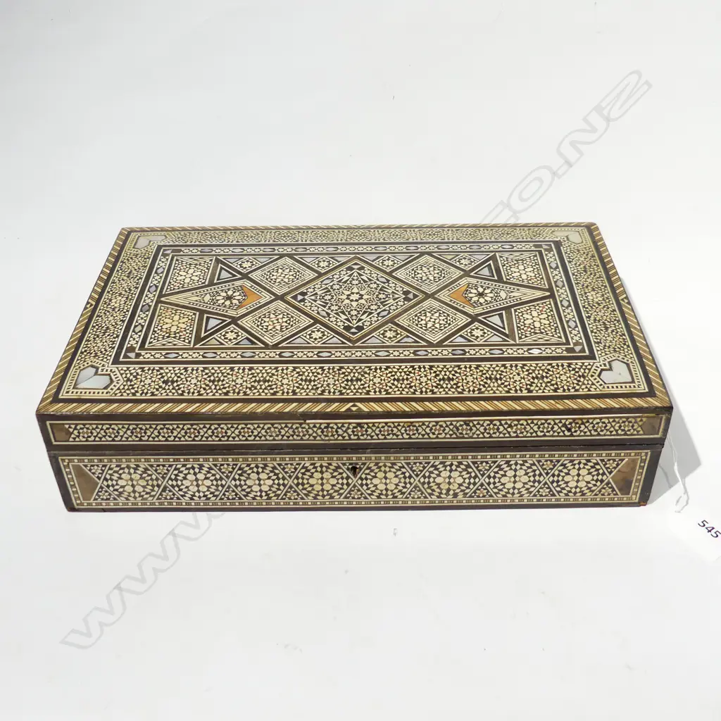 INLAID BOX 310x185x80mm Image 1++