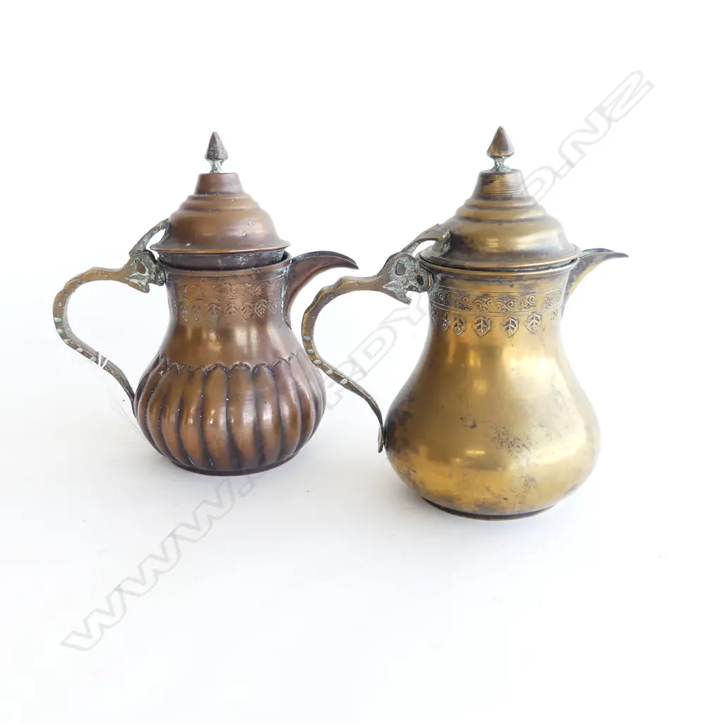 TWO ANTIQUE PERSIAN COFFEE POTS; 1 COPPER & 1 BRASS H. 180MM Image 1++