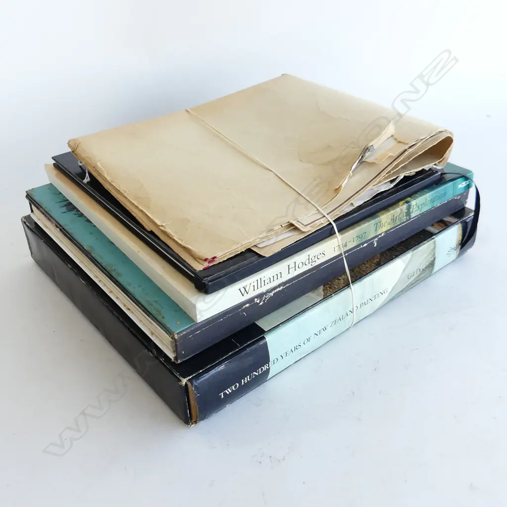 4 COLONIAL ART BOOKS: 200 YEARS...WILLIAM HODGES. A EARLE. JOHN WEBBER. + Bay of Islands map Image 1++